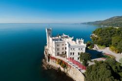 castello di miramare dall alto