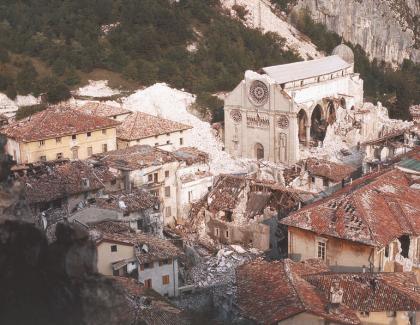 gemona distrutta dal terremoto