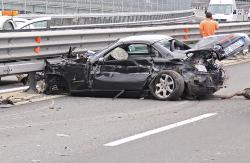 incidente contro guardrail autostrada