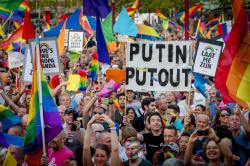 manifestazione gay anti putin