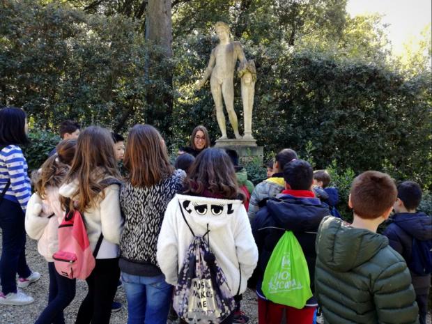 1-ragazzi-al-giardino-di-boboli